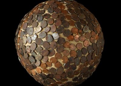 Sphère 1 clous tapissier - terre- 1998 photographie 100x100