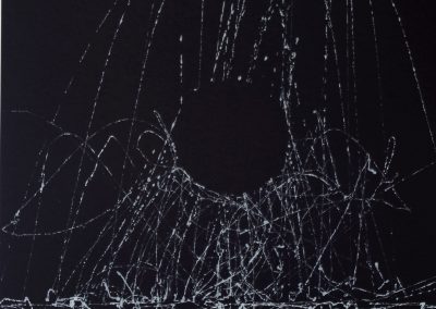 dessin acrylique sur papier noir 2019